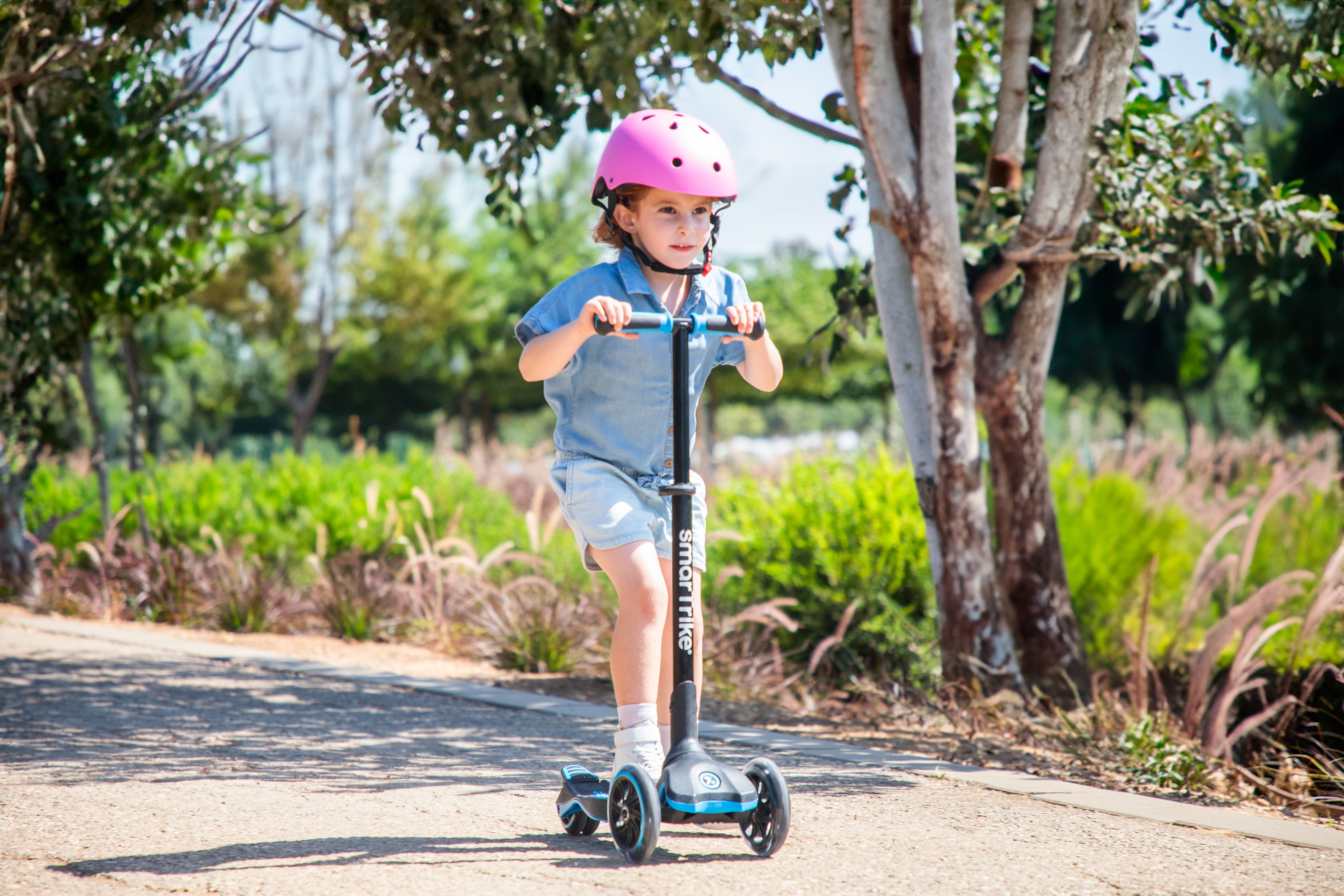 smarTrike Xtend 3 Stage Adjustable Kids' Scooter – Green