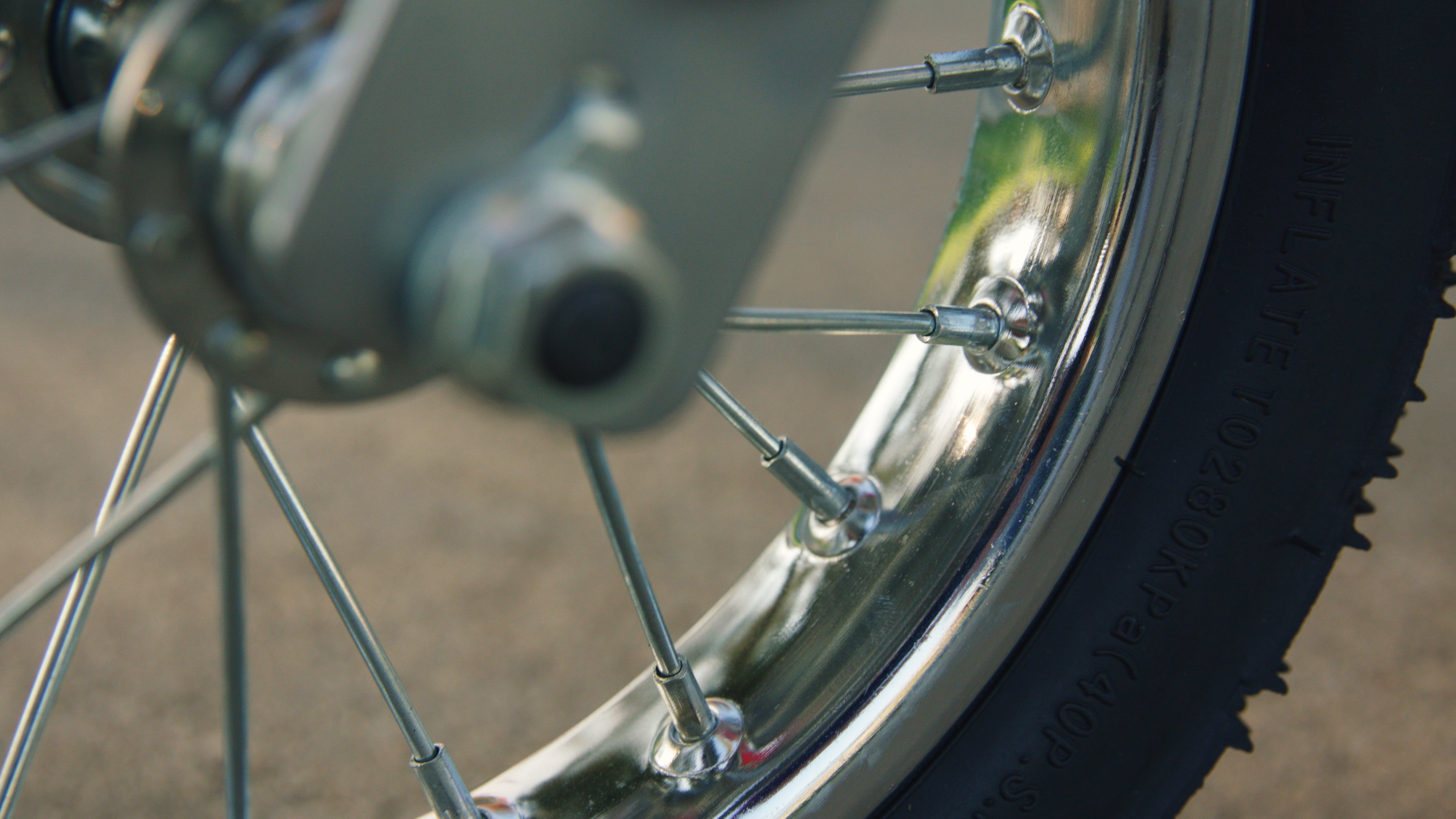 Pocket Mod Bella 24V Electric Scooter Bike– Pink