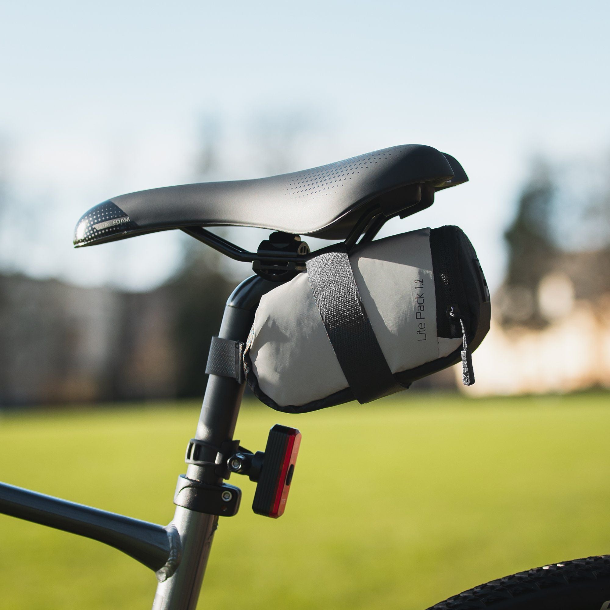 Oxford Lite Pack | Compact Bicycle Saddle Bag with Reflective Design